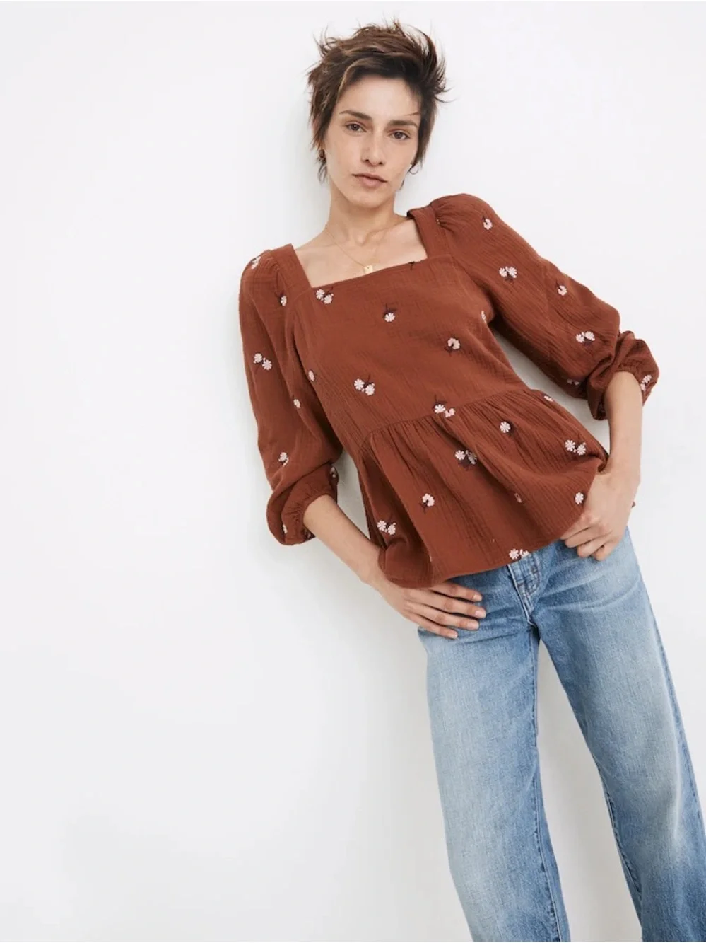 Amie Floral Embroidered Lightspun Millbrook Puff-Sleeve Peplum Top size small